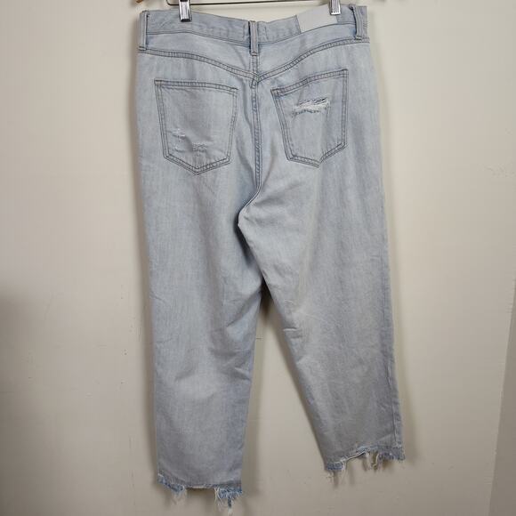 PISTOLA HIGH RISE JEANS BAGGY CROPPED WOMEN'S SIZE 30 RIPPED FRAYED  LIGHTWASH - Picture 8 of 17